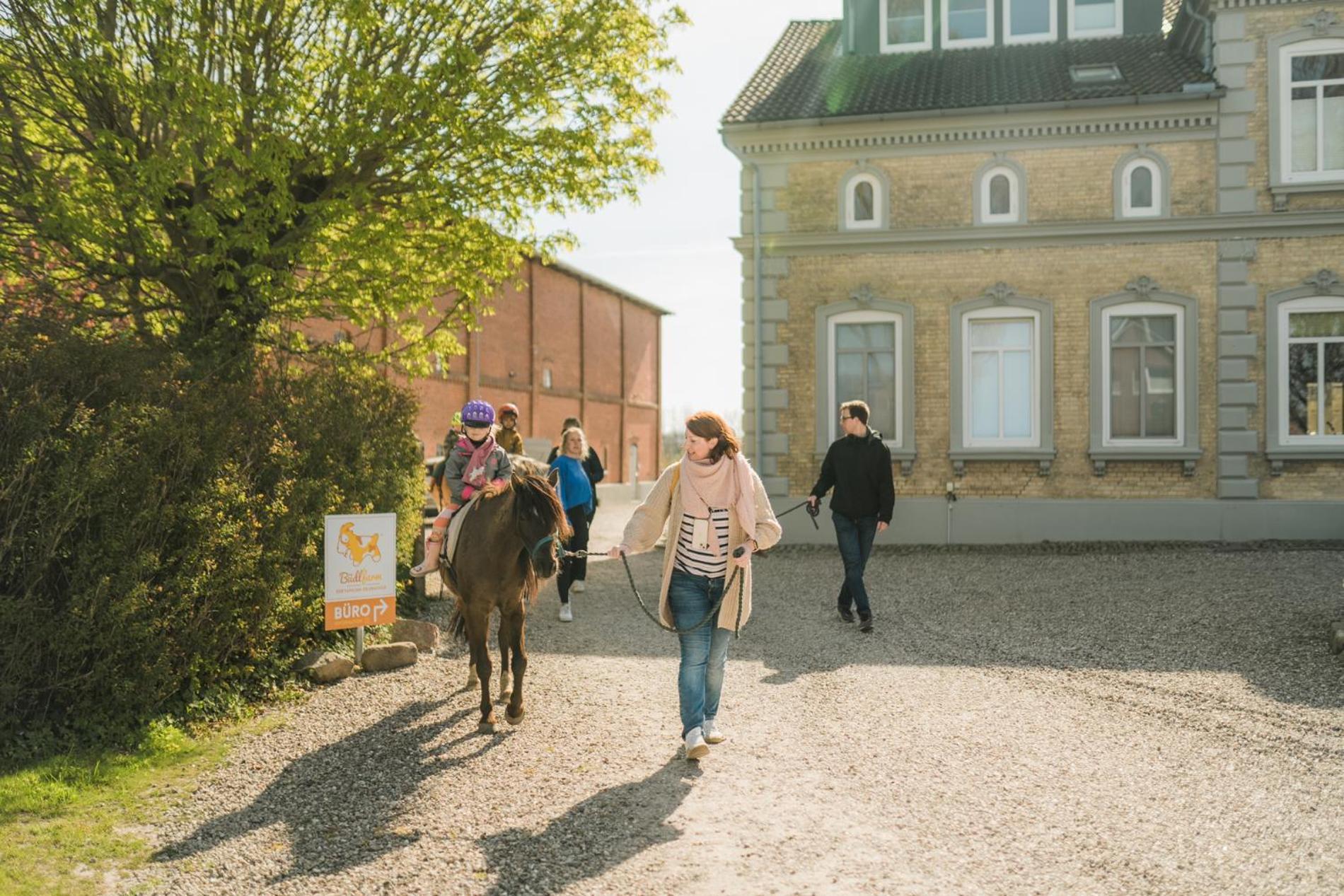 Buedlfarm - Der Familien-Erlebnishof In Strandnaehe 费马恩 外观 照片